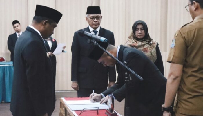 Chairin F. Simanjuntak Dilantik Sebagai Pejabat Sekda Kota Binjai, Wali Kota: Jadilah Inspirator dan Motivator