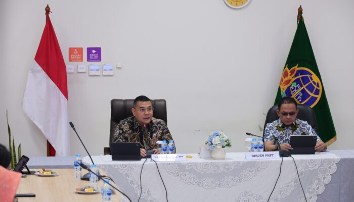 Pimpin Monev Penyelesaian Layanan Pertanahan, Wamen Ossy: Selesaikan Berkas Pertanahan Masyarakat