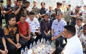 Diguduh Aniaya Siswa