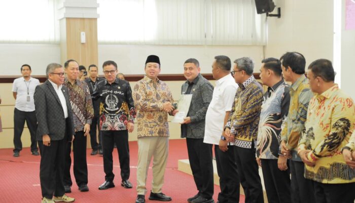 Percepat Sertipikasi, Menteri Nusron Imbau Kepala Daerah Se-Sulsel Ringankan BPHTB bagi Masyarakat