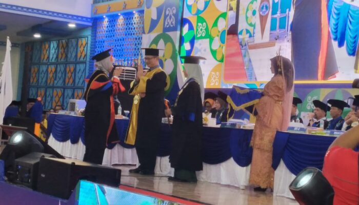 Wisuda UMA 2025: Prof Dadan Tekankan Integritas di Era Digital