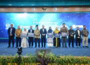 Rektor UMSU Serahkan Rp1,9 Miliar Insentif Publikasi Ilmiah 2025