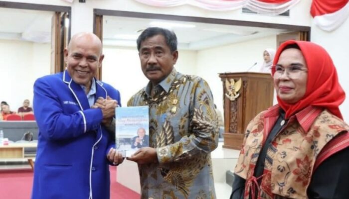 Juli Sawitma Nasution Luncurkan Buku Biografi “Arah Pengabdian Sang Bhayangkara ke Parlemen”