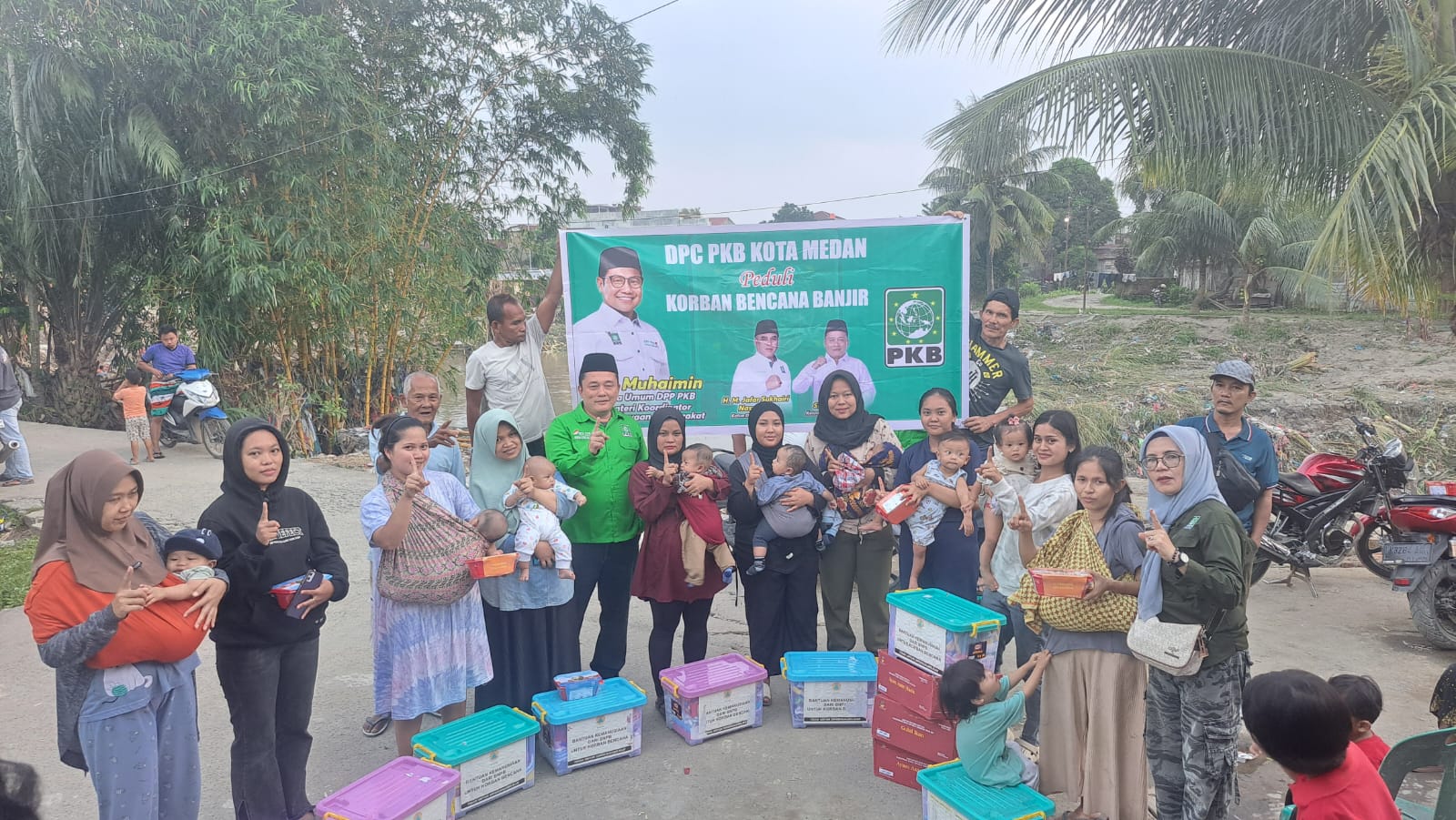 Bantuan Perlengkapan Ibu dan Bayi