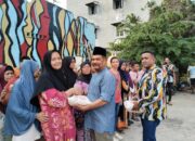 Peduli Korban Banjir, Pembina PKN Sumut, Rahudman Harahap Salurkan Bantuan Paket Sembako