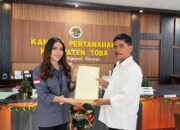 Kantah Toba Serahkan Sertipikat PTSL untuk Warga Patane IV, Percepat Kepastian Hukum Aset Tanah