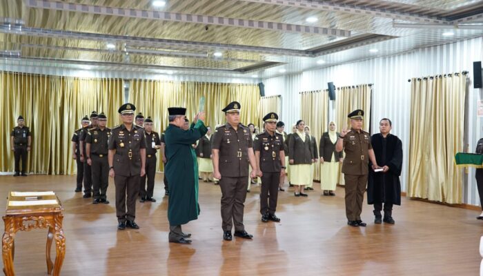 Kajati Sumut Lantik Asintel dan Kajari Tebing Tinggi, Tegaskan Komitmen Pemberantasan Korupsi