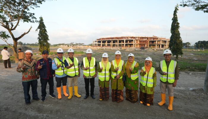 Ketum PP ‘Aisyiyah Optimistis Auditorium dan Sport Hall UMSU Selesai Tepat Waktu