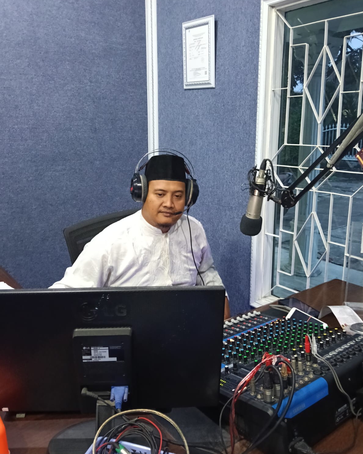 Sapa Umat Lewat Udara