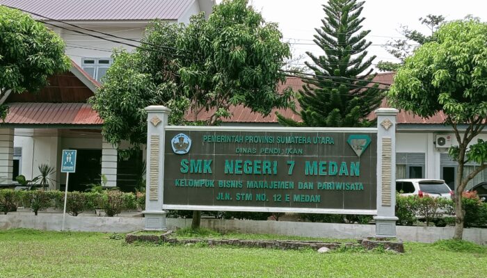 Bangun Karakter, Asah Kompetensi: SMKN 7 Medan Tampil Unggul dan Modern