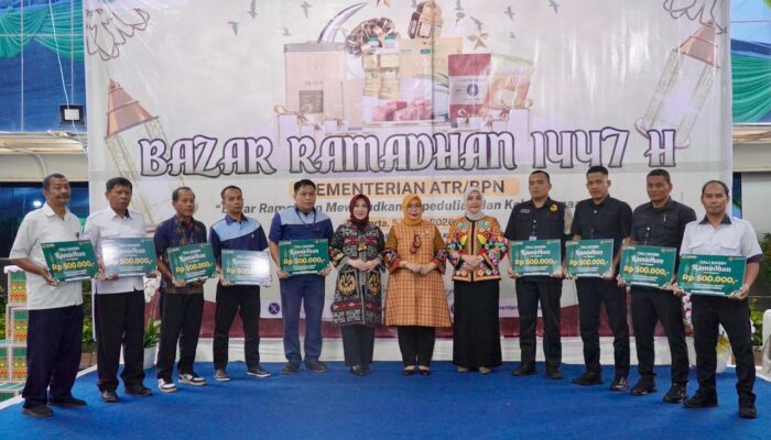 Kementerian ATR/BPN Berikan Santunan untuk Pegawai dalam Momen Bazar Ramadan 1447 H