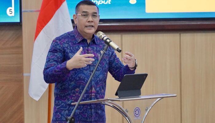 Bicarakan Digitalisasi Layanan Pertanahan di Universitas Udayana, Wamen Ossy: Bukan Sekadar Ganti Dokumen Kertas ke Digital