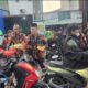 Pemuda Pancasila Medan Sunggal Berbagi Takjil dan Sembako ke Ratusan Warga