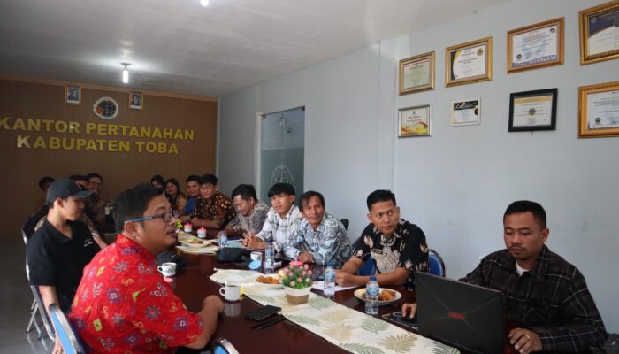 BPN Toba Gelar Rapat Evaluasi, Perkuat Akurasi Data Pertanahan