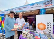 Syaiful Syafri Bangga, Karyanya Dipamerkan di Stand UMSU Press