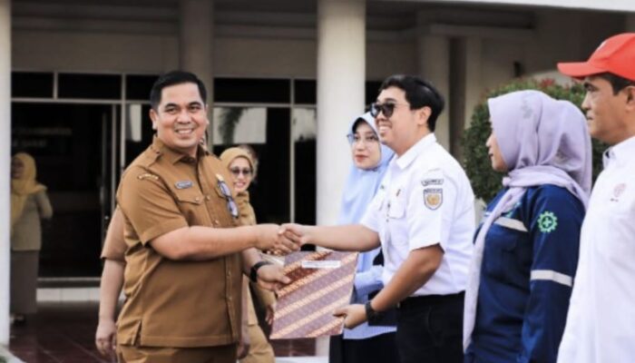 KAI Divre II Sumbar Raih Penghargaan Platinum P2HIV-AIDS Tingkat Nasional dari Kementerian Ketenagakerjaan RI