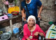 Bantuan Kursi Roda