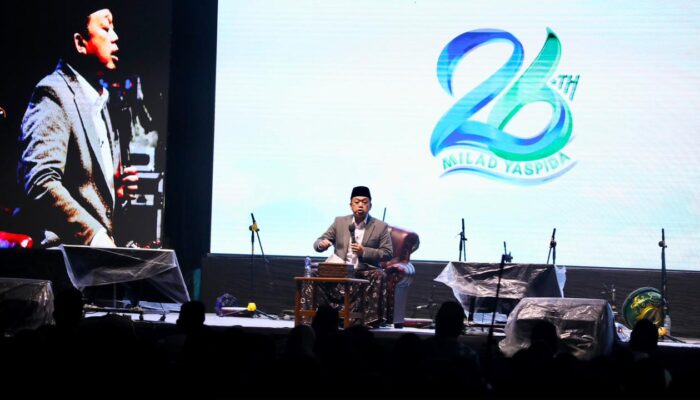 Hadiri Milad ke-26 YASPIDA, Menteri Nusron: Santri Harus Siap Menjadi Ulama, Teknokrat, dan Pemimpin Bangsa