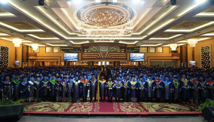 Wisuda 2.440 Lulusan, PP Muhammadiyah Sebut UMSU Kampus Pembina Berprestasi Internasional