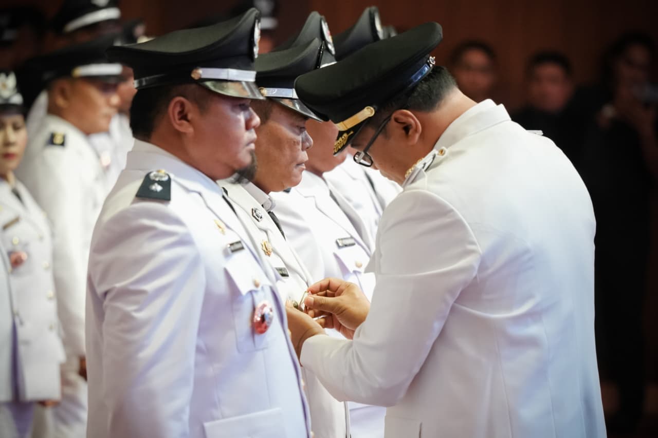 Lantik Kepala Desa Baru