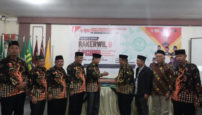 Terbaik dalam Aplikasi SICARA, LPCRPM PDM Asahan Terima Reward Laptop