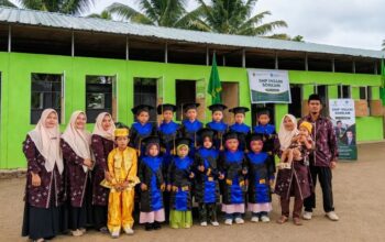 Manfaatkan RKD Bantuan Kemendikdasmen RI dan PERSIS, TK Insan Bijak Islam Tapteng Gelar Wisuda dan Pentas Seni