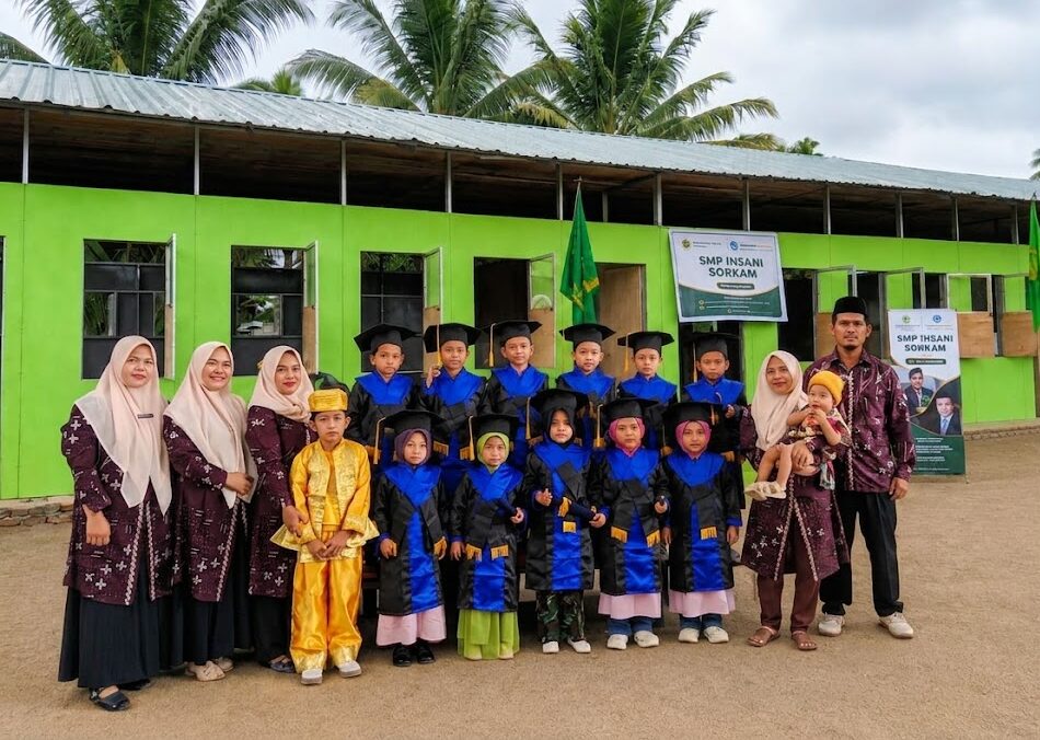 Manfaatkan RKD Bantuan Kemendikdasmen RI dan PERSIS, TK Insan Bijak Islam Tapteng Gelar Wisuda dan Pentas Seni