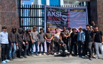Tak Sorong Tak Surut! Mahasiswa Labusel Kembali Menggelegar di Kajatisu, Desak Usut Dugaan Korupsi Miliaran Rupiah