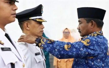 Rombak Pejabat