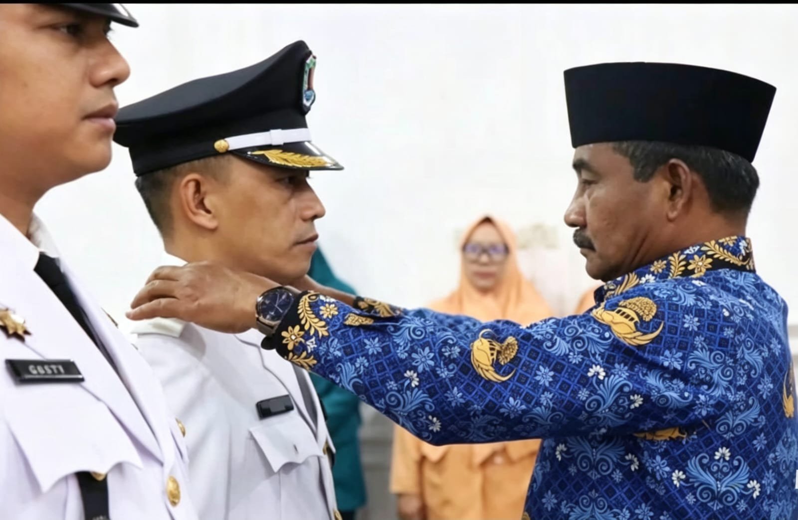 Rombak Pejabat