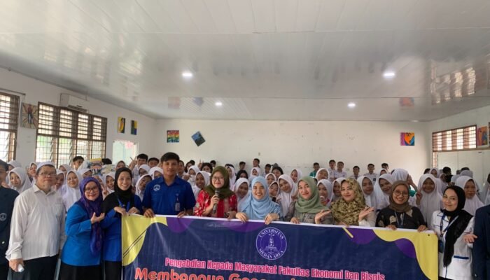 Dosen UMA Bangun Generasi Eco-Innovator melalui Edukasi Inovasi Hijau di SMAN 13 Medan