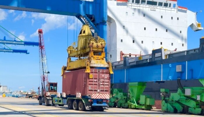 Danantara Perkuat Transformasi Pelindo, Laba Semester I 2026 Meningkat