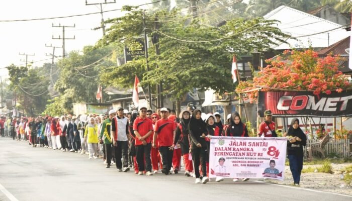 Semangat HUT RI ke-81 Membara! Ratusan Warga Meriahkan Jalan Santai di Panyabungan Utara