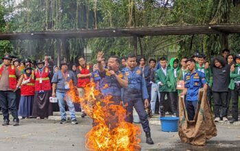 Pelatihan Pemadaman Kebakaran