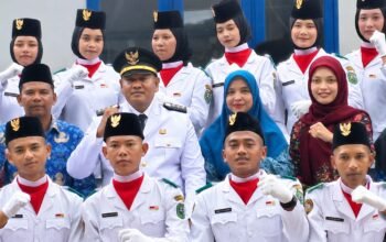 Anggota Paskibra Bukit Malintang
