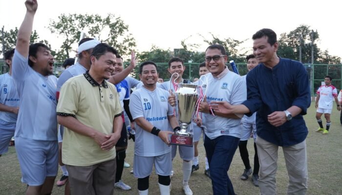 Semarak HUT ke-81 RI, UMSU Gelar Turnamen Bulutangkis dan Mini Soccer