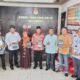 Guru Besar FDK UINSU Bedah Buku Opini Publik di KPU Binjai