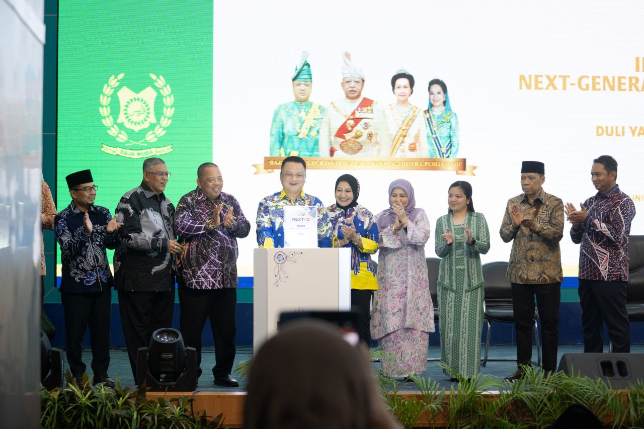 Tutup Konferensi NEXT-D 2026 di UMSU, Raja Muda Perlis Dorong AI Beretika dan Buka Peluang Ekonomi