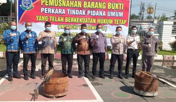 Kejari Binjai Musnahkan Barang Bukti 43 Perkara Inkracht, 36 Perkara Terkait Narkotika