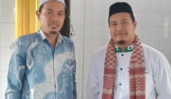 Isi Khutbah Jum’at di Masjid Al-Hidayah, Penyuluh Agama Islam ASN KUA Kecamatan Medan Kota Tanamkan Nilai Ketakwaan