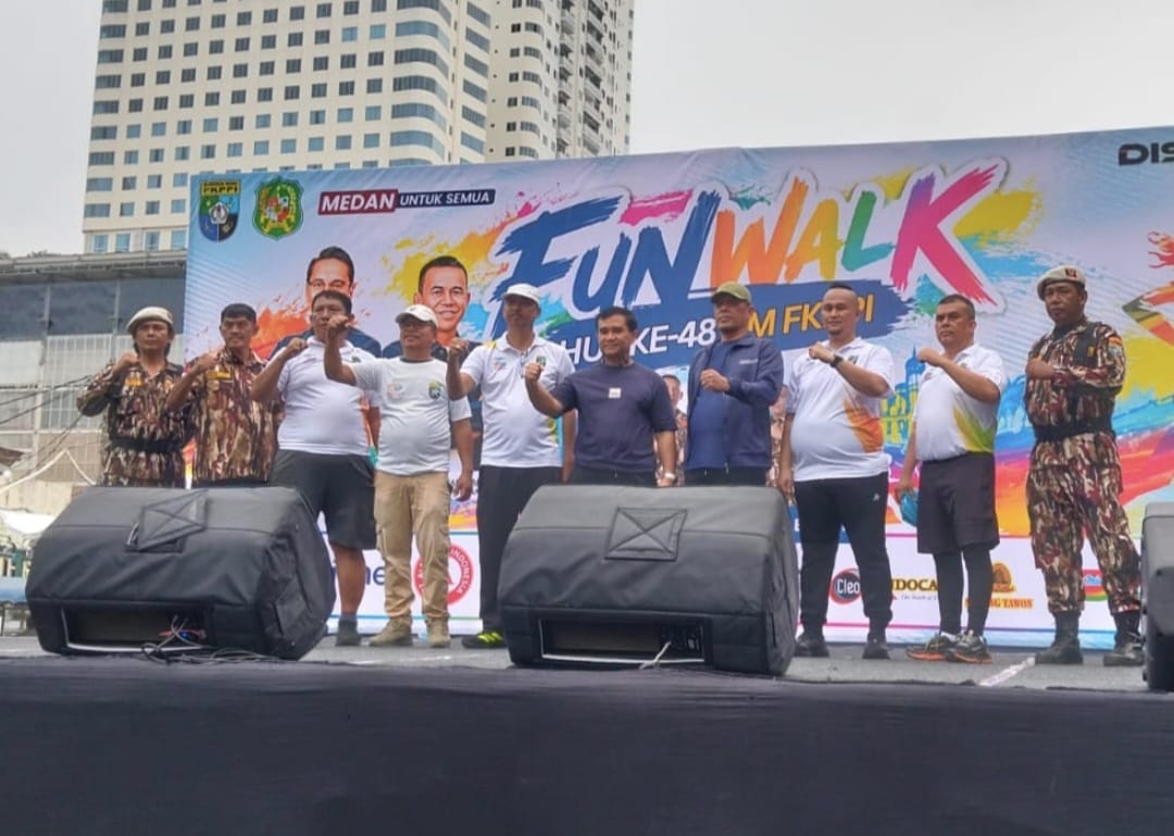 Wali Kota Medan Apresiasi HUT ke-48 GM FKPPI, Lepas Ribuan Peserta Funwalk di Lapangan Merdeka