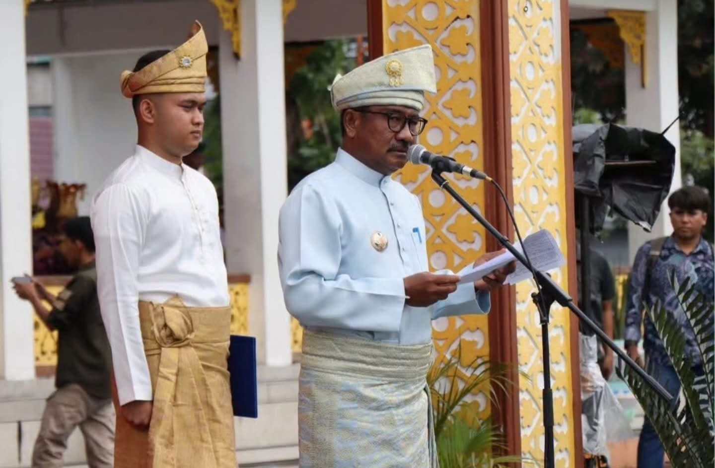 Wali Kota Binjai membacakan amanat Menteri Pemuda dan Olahraga Republik Indonesia yang mengajak generasi muda memperkuat persatuan, menumbuhkan semangat patriotisme, dan berkontribusi nyata bagi kemajuan bangsa.